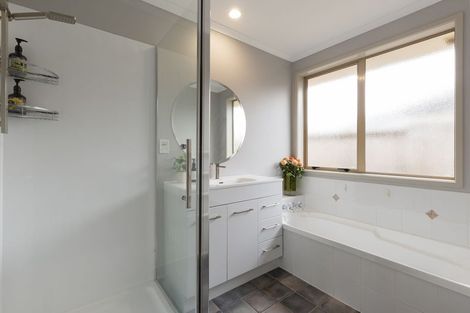 Photo of property in 81 Mount View Road, Melville, Hamilton, 3206