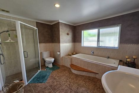 Photo of property in 15 Oreti Crescent, Papamoa Beach, Papamoa, 3118