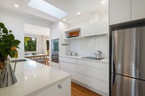 Photo of property in 7 Brussells Place, Birkenhead, Auckland, 0626