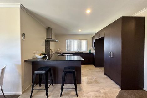 Photo of property in 16 Charlotte Crescent, Dinsdale, Hamilton, 3204