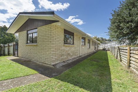 Photo of property in 10 Ainslee Street, Highlands Park, New Plymouth, 4312