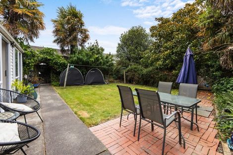 Photo of property in 12 Denvir Street, Strowan, Christchurch, 8052