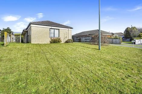 Photo of property in 12 Farnham Close, Rototuna North, Hamilton, 3210
