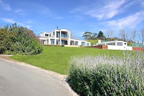 Photo of property in 192 Te Mata Peak Road, Havelock North, 4130