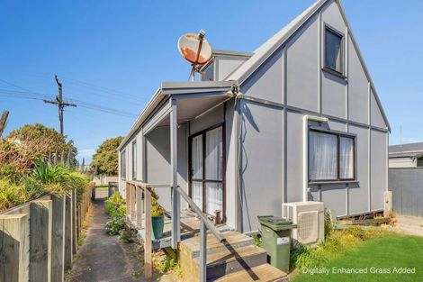 Photo of property in 23 Manuka Street, Castlecliff, Whanganui, 4501