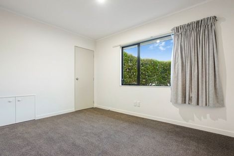 Photo of property in 1/35 Eastglen Road, Glen Eden, Auckland, 0602