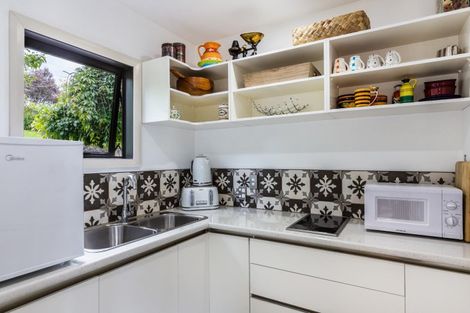 Photo of property in 15 Cameron Drive, Acacia Bay, Taupo, 3385