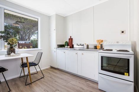 Photo of property in 96 Main Road, Titahi Bay, Porirua, 5022