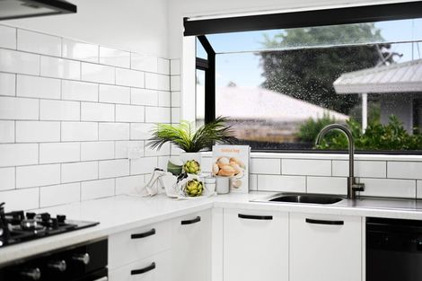 Photo of property in 24a Lloyd Drive, Nawton, Hamilton, 3200