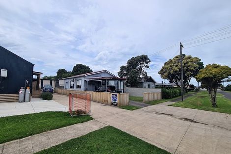 Photo of property in 9 Domett Street, Opunake, 4616