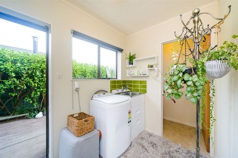 Photo of property in 49 Chippendale Crescent, Highbury, Palmerston North, 4412