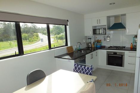 Photo of property in 17/5 Perekia Street, Albany, Auckland, 0632