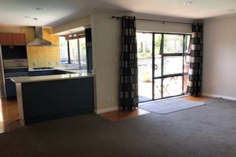 Photo of property in 61 Charles Prevost Drive, The Gardens, Auckland, 2105