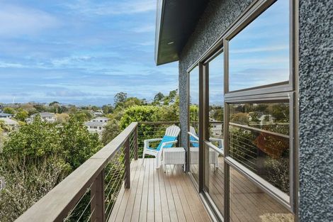 Photo of property in 3 Sealy Road, Bluff Hill, Napier, 4110