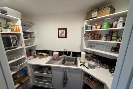 Photo of property in 9 Lady Jocelyn Place, Whitianga, 3510