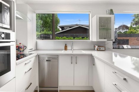 Photo of property in 2/5 Woodbridge Road, Cashmere, Christchurch, 8022