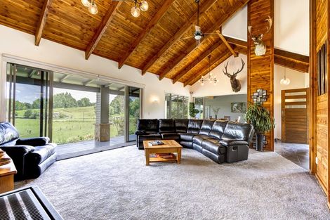 Photo of property in 220 Howden Road, Temple View, Hamilton, 3289