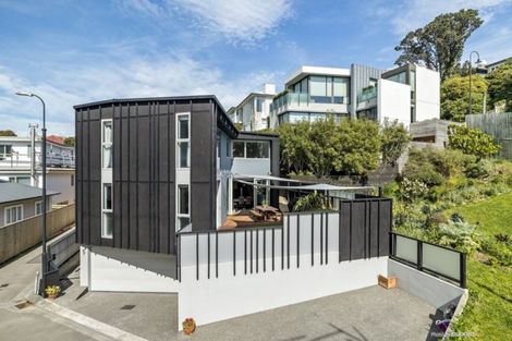 Photo of property in 5c Salmont Place, Kelburn, Wellington, 6012