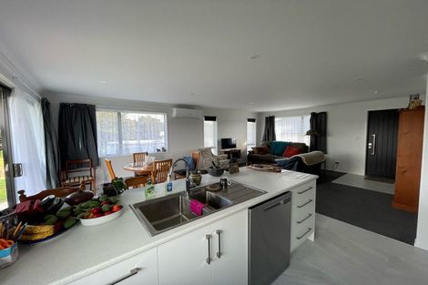 Photo of property in 27 Manaaki Circle, Paparoa, 0571