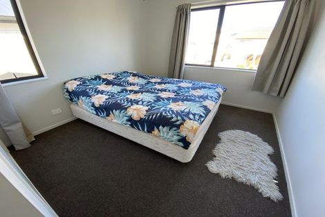 Photo of property in 34 Matawhanga Drive, Wattle Downs, Auckland, 2103