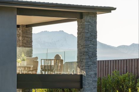 Photo of property in 18 Fenton Avenue, Wanaka, 9305