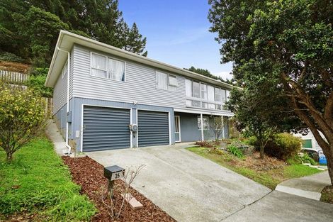 Photo of property in 26 Fyvie Avenue, Tawa, Wellington, 5028