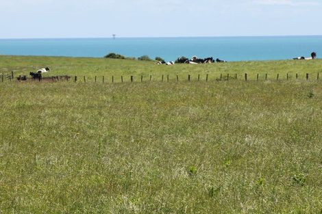 Photo of property in 787 Main North Road, Motunui, Waitara, 4383