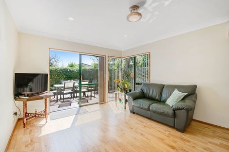 Photo of property in 13 Jelas Road, Red Beach, 0932