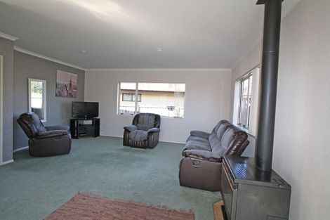 Photo of property in 20 Meade Place, Bell Block, New Plymouth, 4312