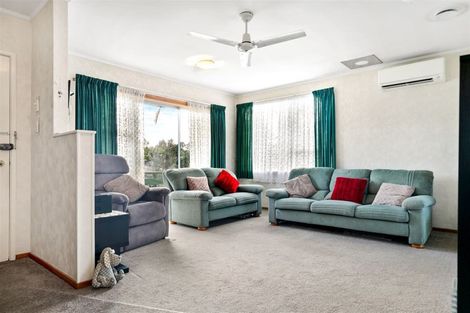 Photo of property in 39 Helena Street, Massey, Auckland, 0614