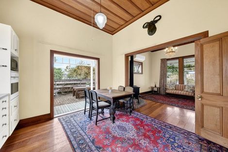 Photo of property in 93 Regent Street, Martinborough, 5711