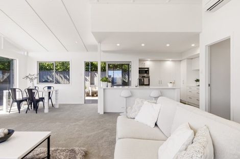 Photo of property in 15 Beachman Grove, Hilltop, Taupo, 3330