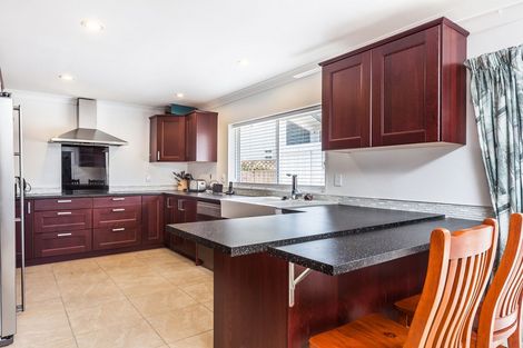 Photo of property in 5 Paua Place, Mount Roskill, Auckland, 1041