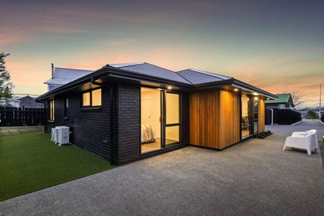 Photo of property in 50a Napier Road, Havelock North, 4130
