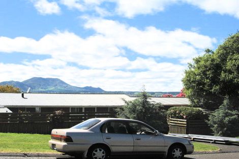 Photo of property in 25 Te Kopua Street, Acacia Bay, Taupo, 3330