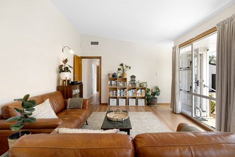 Photo of property in 62 Greendale Avenue, Avonhead, Christchurch, 8042