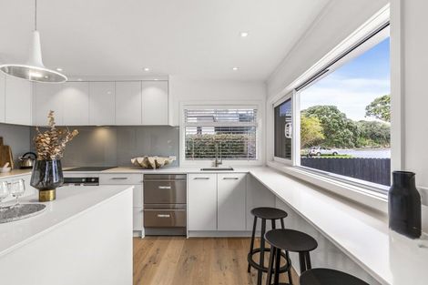 Photo of property in 48 Matakatia Parade, Matakatia, Whangaparaoa, 0930