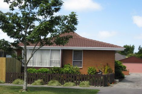 Photo of property in 2/12 Karnak Crescent, Russley, Christchurch, 8042