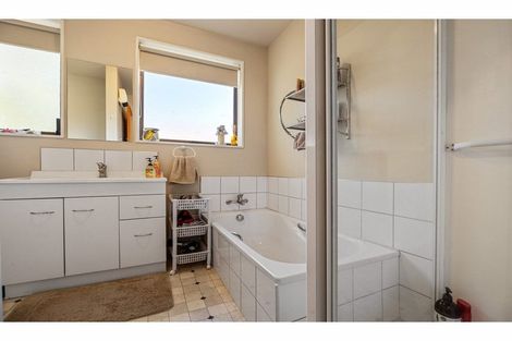 Photo of property in 32b Laing Crescent, Heathcote Valley, Christchurch, 8022