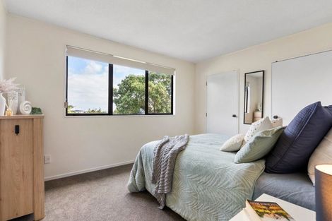 Photo of property in 2/12 Opal Avenue, Pakuranga, Auckland, 2010