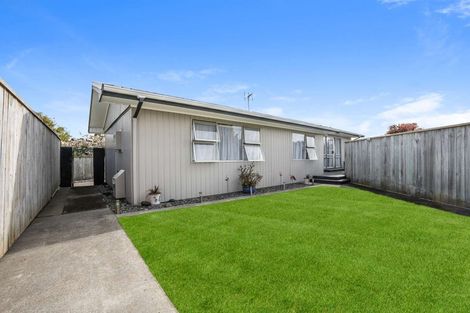Photo of property in 33 Maratahu Street, Westown, New Plymouth, 4310