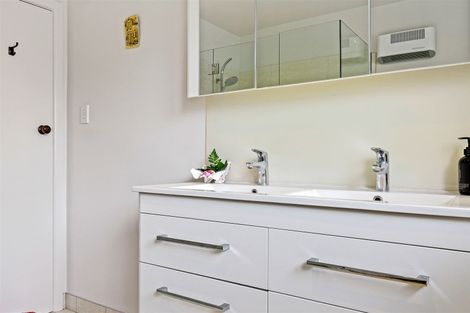 Photo of property in 58 Wharenui Road, Upper Riccarton, Christchurch, 8041