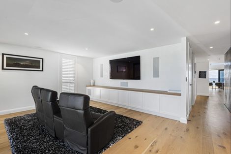 Photo of property in 2 Hemi Place, Tairua, 3508