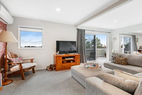Photo of property in 812 Inland Road, Helensville, 0875