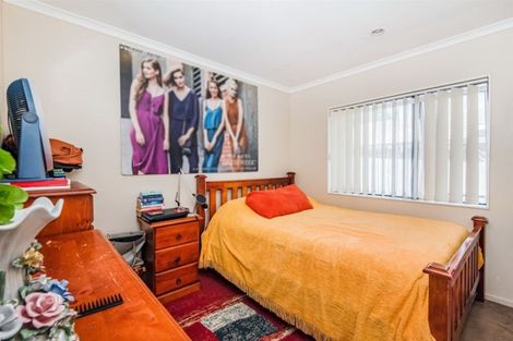 Photo of property in 235 Triangle Road, Massey, Auckland, 0614