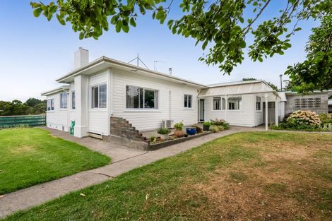 Photo of property in 14 Ngapapa Street, Urenui, 4375