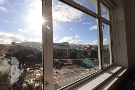 Photo of property in Fountain Court Flats, 48 Oriental Parade, Oriental Bay, Wellington, 6011