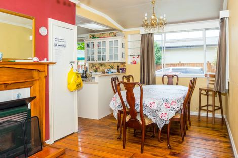 Photo of property in 128 Talbot Street, Geraldine, 7930