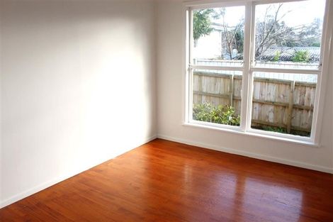 Photo of property in 9b Church Street, Northcote Point, Auckland, 0627