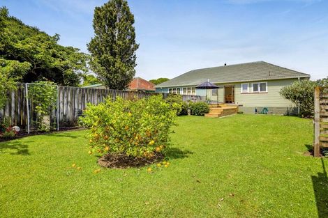 Photo of property in 14 Plympton Street, Brooklands, New Plymouth, 4310